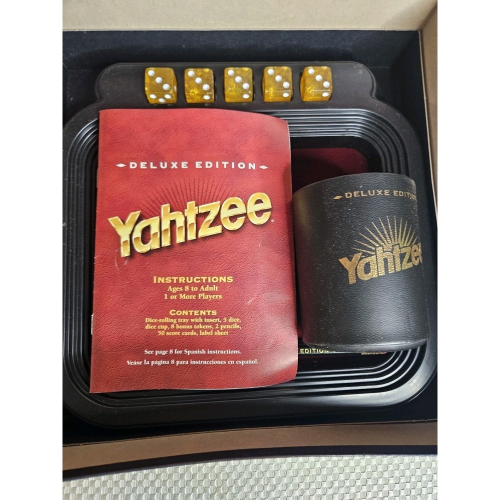 Vintage 1997 Yahtzee Deluxe Edition COMPLETE Milton Bradley Gold Glitter Dice - Picture 4 of 5